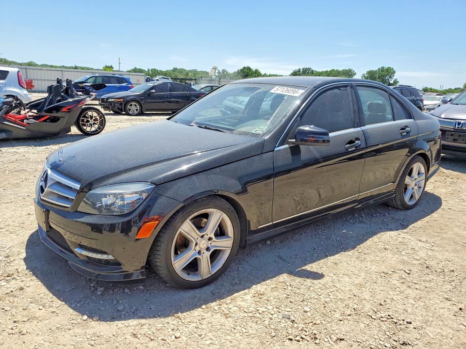 57126096 :رقم المزاد ، WDDGF8BB3BR161411 vin ، 2011 Mercedes-benz C مزاد بيع