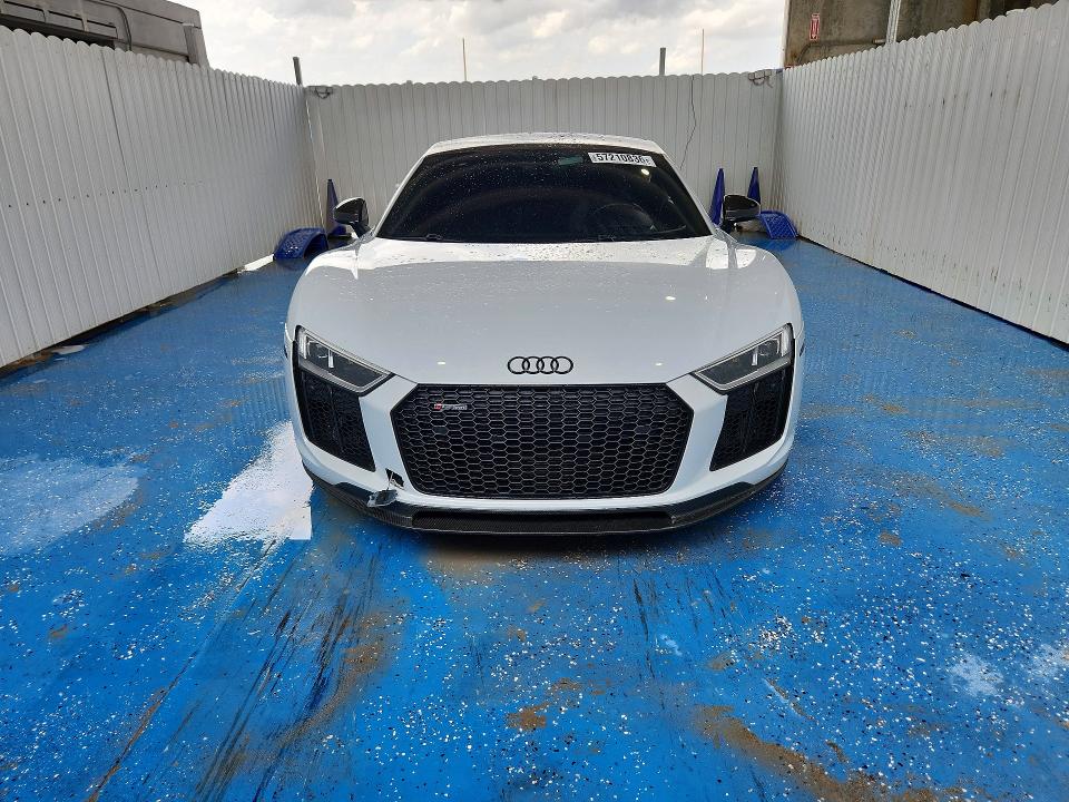 57210836 :رقم المزاد ، WUAKBAFXXH7903954 vin ، 2017 Audi R8 مزاد بيع