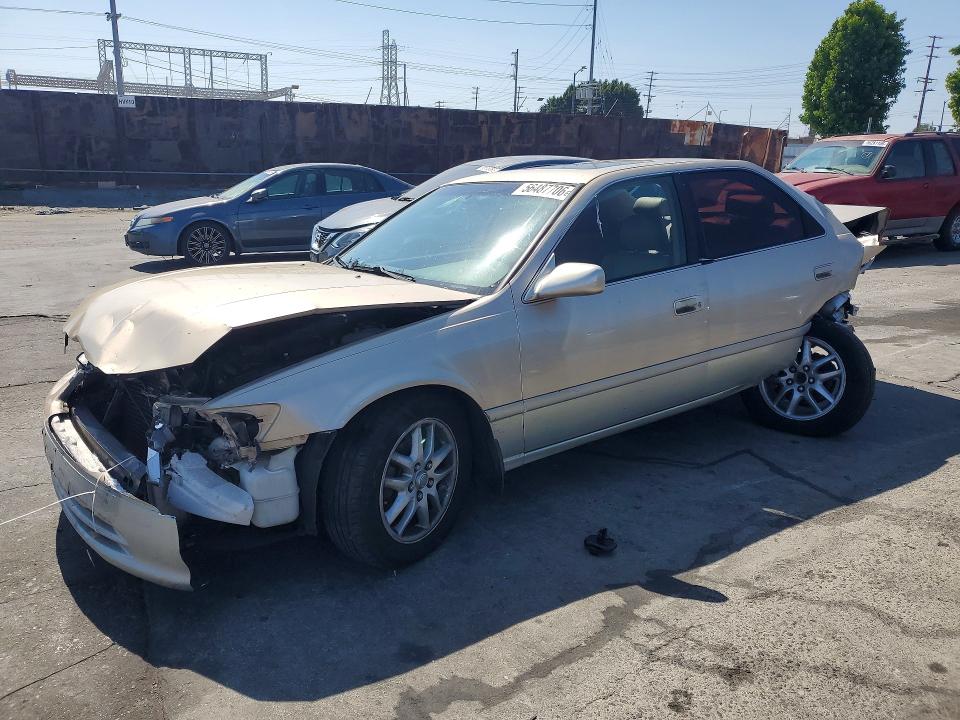 56487706 :رقم المزاد ، JT2BF22K010310113 vin ، 2001 Toyota Camry مزاد بيع
