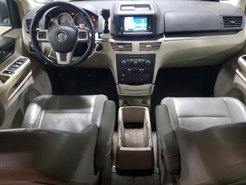 56837706 :رقم المزاد ، 2V4RW3DG2BR738797 vin ، 2011 Volkswagen Routan مزاد بيع