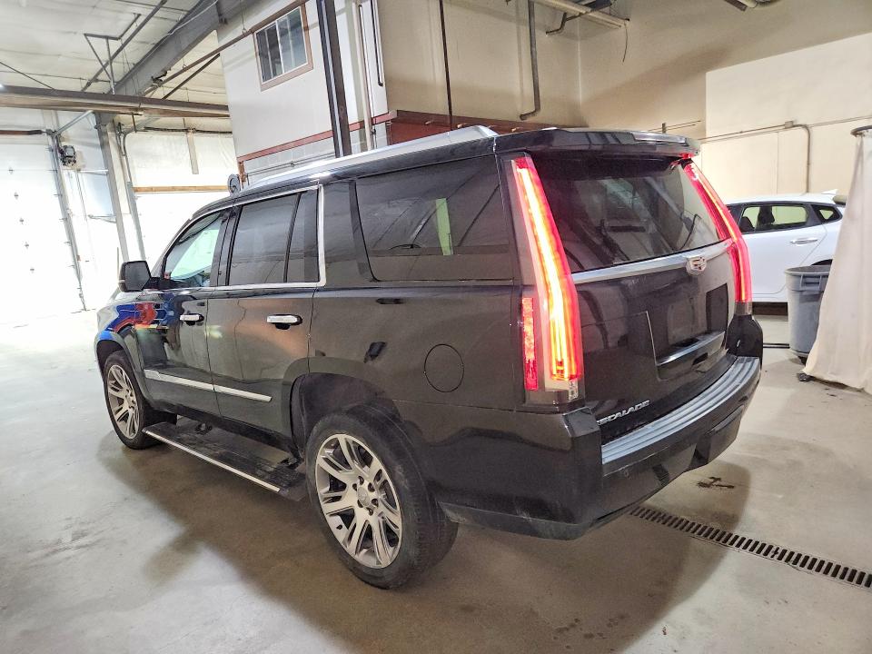 57878606 :رقم المزاد ، 1GYS4PKJ7FR650647 vin ، 2015 Cadillac Escalade مزاد بيع