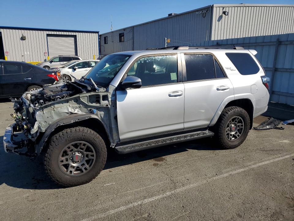 Auction sale of the 2020 Toyota 4runner, vin: JTEBU5JR7L5811787, lot number: 58040826