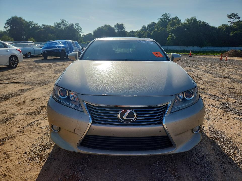 58549756 :رقم المزاد ، JTHBK1GG1D2063483 vin ، 2013 Lexus Es مزاد بيع