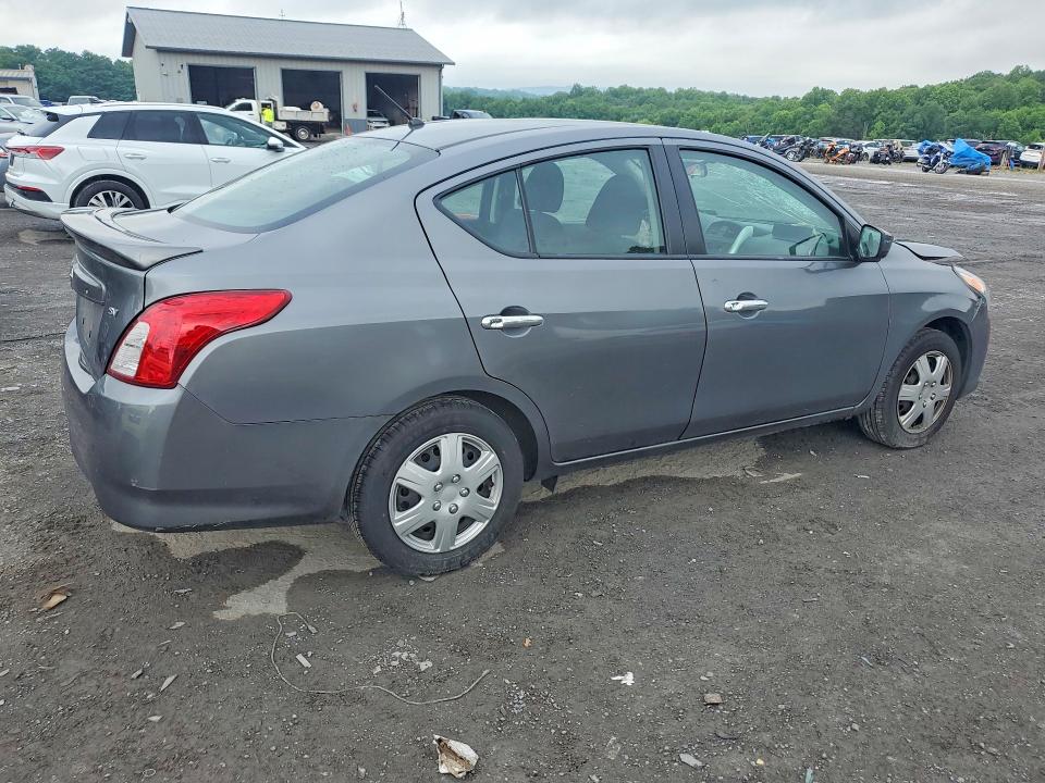 56439476 :رقم المزاد ، 3N1CN7AP1HL899746 vin ، 2017 Nissan Versa مزاد بيع