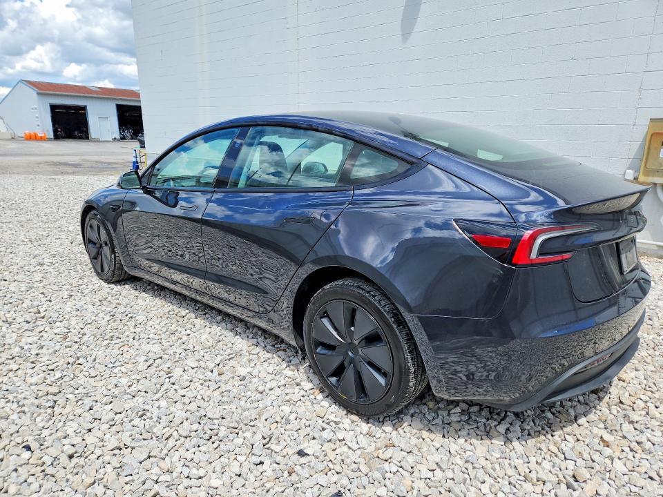 Продажа на аукционе авто 2024 Tesla Model 3, vin: 5YJ3E1EB7RF744692, номер лота: 57997476