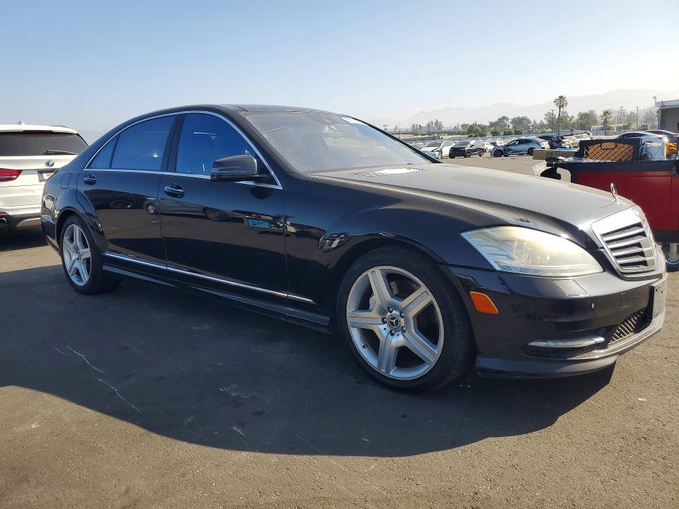 2013 Mercedes-benz S მანქანა იყიდება აუქციონზე, vin: WDDNG7DB9DA537588, აუქციონის ნომერი: 58758336