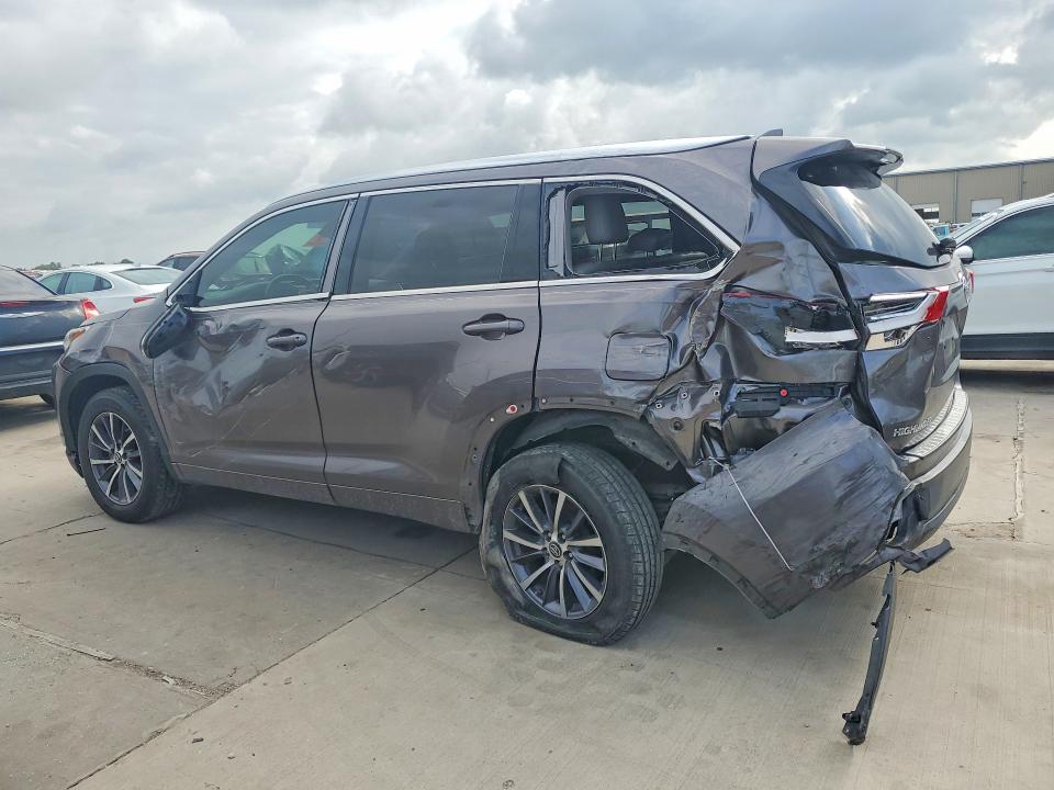 58304396 :رقم المزاد ، 5TDKZRFH3HS526048 vin ، 2017 Toyota Highlander مزاد بيع