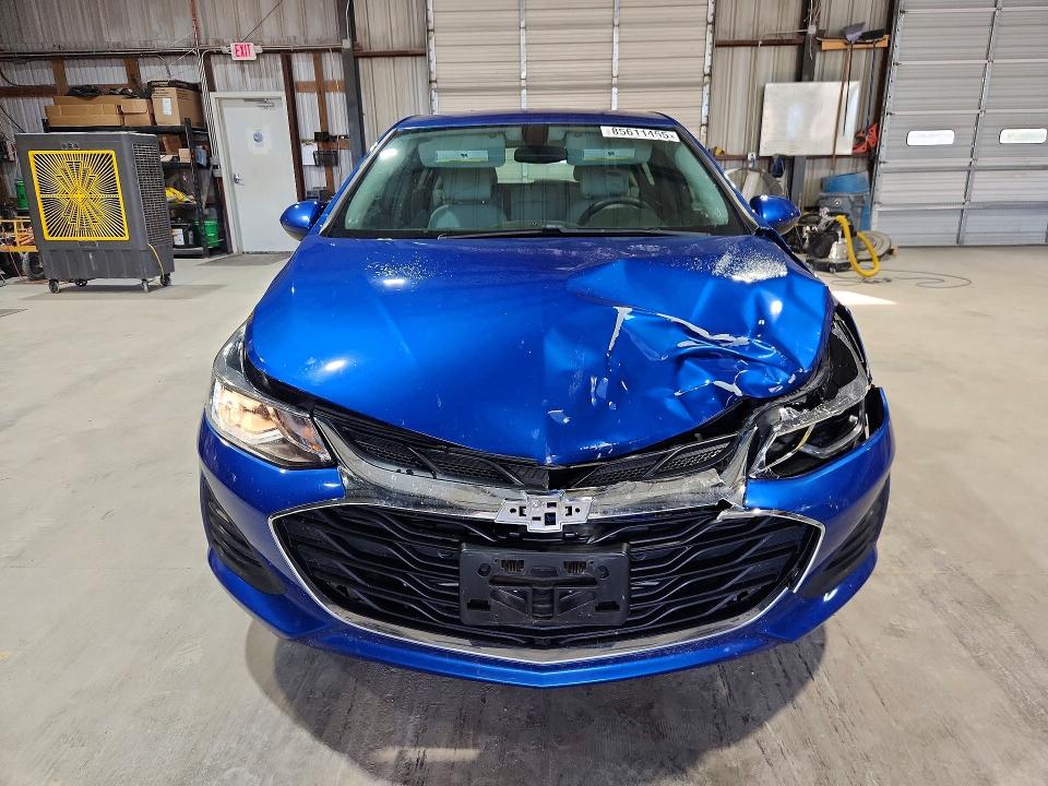 85611455 :رقم المزاد ، 3G1BE6SM7KS587525 vin ، 2019 Chevrolet Cruze مزاد بيع