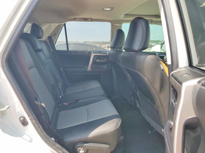 58968106 :رقم المزاد ، JTEFU5JR9R5313875 vin ، 2024 Toyota 4runner مزاد بيع