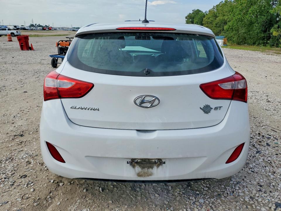 Продажа на аукционе авто 2016 Hyundai Elantra Gt, vin: KMHD35LH7GU300656, номер лота: 55781606