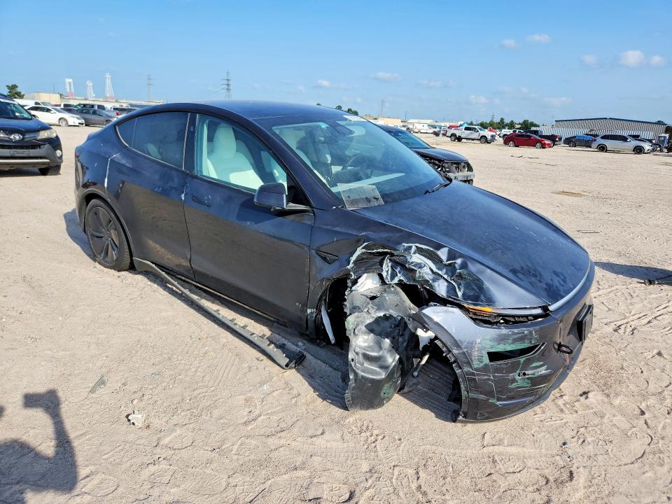 Продажа на аукционе авто 2026 Tesla Model Y, vin: 7SAYGDEE0TA404948, номер лота: 58122946