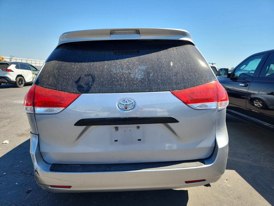 Продажа на аукционе авто 2014 Toyota Sienna, vin: 5TDZK3DCXES516555, номер лота: 57581806