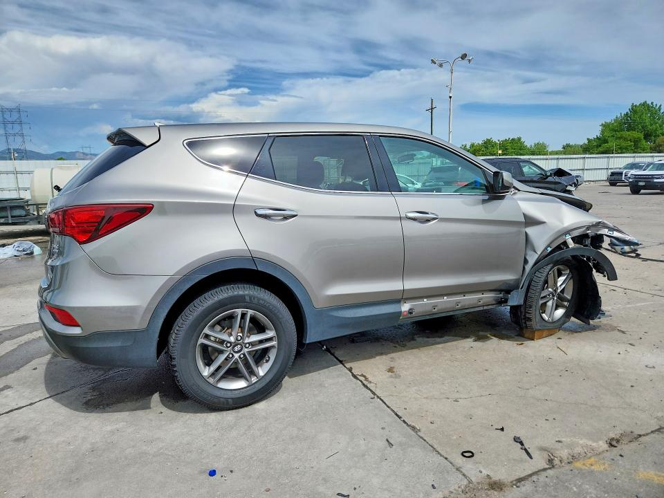 55838596 :رقم المزاد ، 5XYZTDLB1HG443511 vin ، 2017 Hyundai Santa Fe Sport مزاد بيع