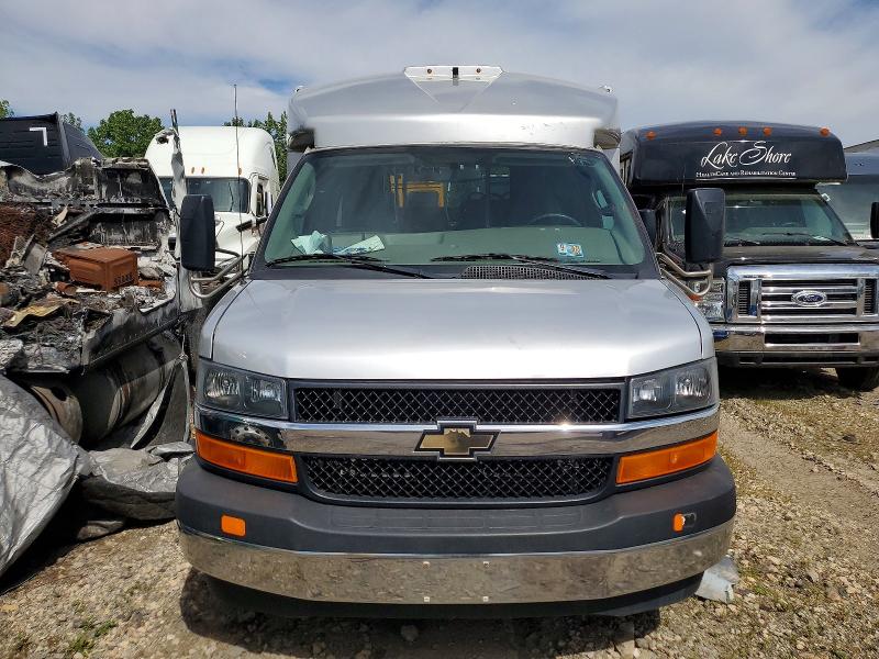 2017 Chevrolet Express G3500 მანქანა იყიდება აუქციონზე, vin: 1GB3GRCG5H1102975, აუქციონის ნომერი: 55543286