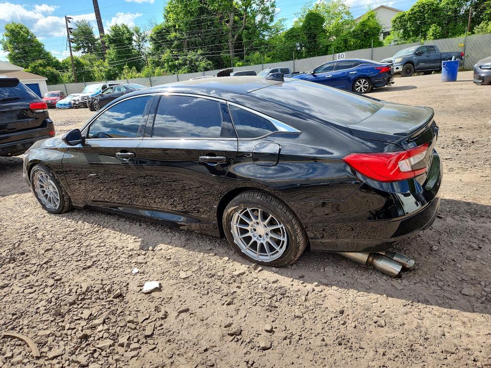 55521786 :رقم المزاد ، 1HGCV2E35KA017355 vin ، 2019 Honda Accord مزاد بيع