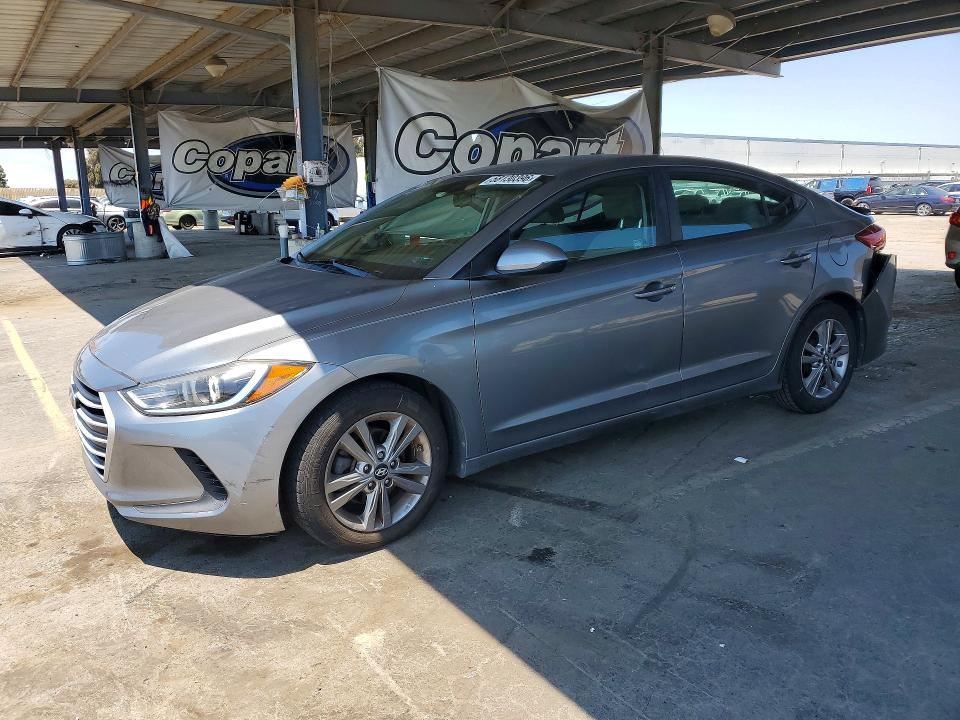 2017 Hyundai Elantra მანქანა იყიდება აუქციონზე, vin: KMHD84LF4HU243246, აუქციონის ნომერი: 58130396