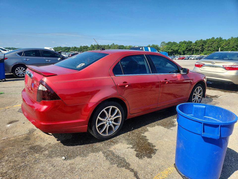 58486016 :رقم المزاد ، 3FAHP0HG3AR338760 vin ، 2010 Ford Fusion مزاد بيع