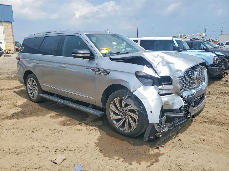 2022 Lincoln Navigator მანქანა იყიდება აუქციონზე, vin: 5LMJJ2LT9NEL05339, აუქციონის ნომერი: 56463436
