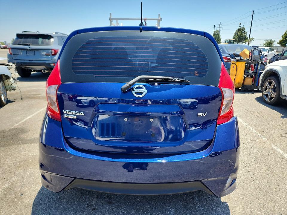 55992656 :رقم المزاد ، 3N1CE2CP2JL368108 vin ، 2018 Nissan Versa Note مزاد بيع