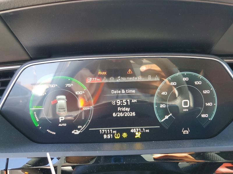 2024 Audi Sq8 E-tron მანქანა იყიდება აუქციონზე, vin: WA1DCBGE5RB051740, აუქციონის ნომერი: 58817356