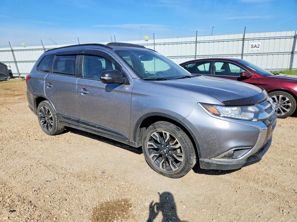 56688886 :رقم المزاد ، JA4JZ3AX1JZ605417 vin ، 2018 Mitsubishi Outlander مزاد بيع