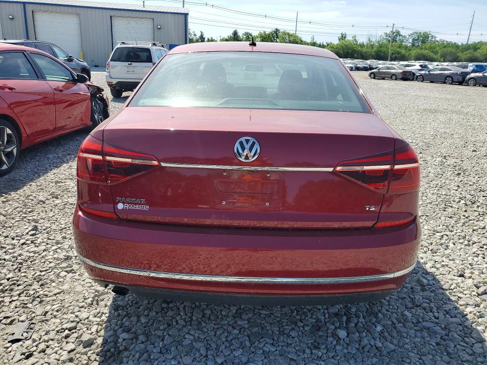 56236846 :رقم المزاد ، 1VWAT7A35HC058769 vin ، 2017 Volkswagen Passat مزاد بيع
