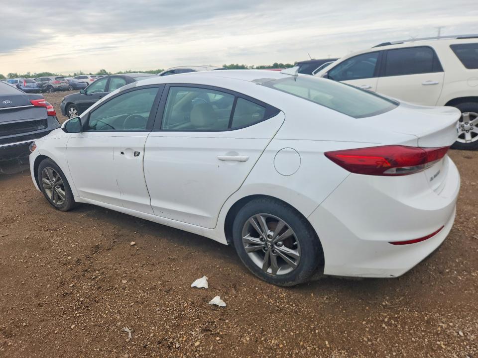 55552726 :رقم المزاد ، 5NPD84LF4HH015598 vin ، 2017 Hyundai Elantra مزاد بيع