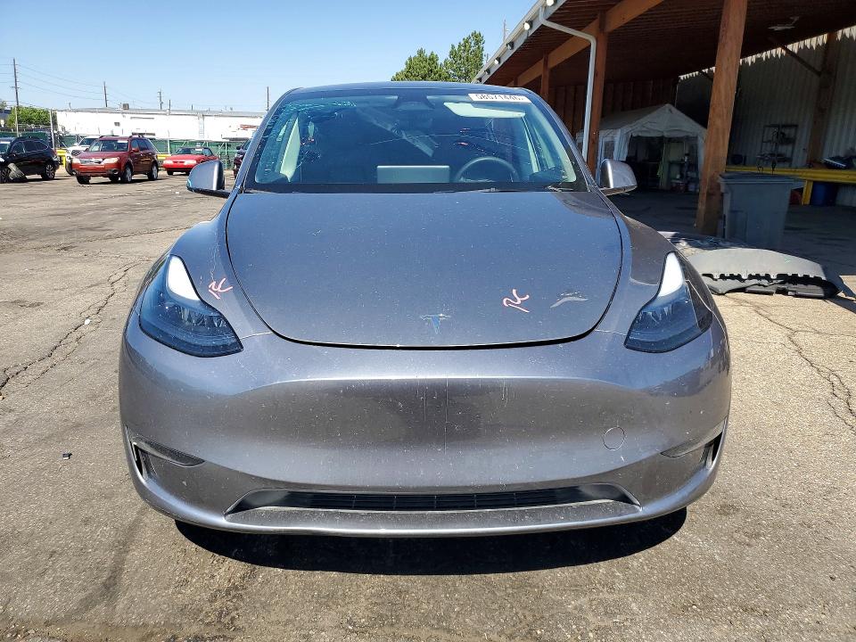 2024 Tesla Model Y მანქანა იყიდება აუქციონზე, vin: 7SAYGDEE7RF213510, აუქციონის ნომერი: 58571446