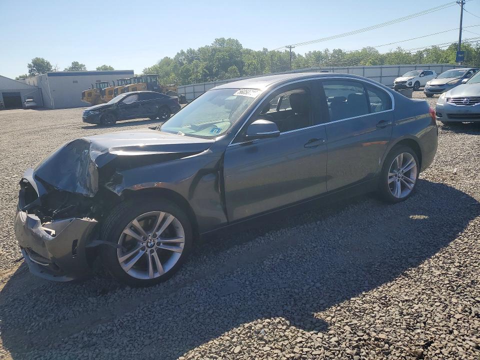 56050786 :رقم المزاد ، WBA8D9C53JEB35190 vin ، 2018 Bmw 330 مزاد بيع