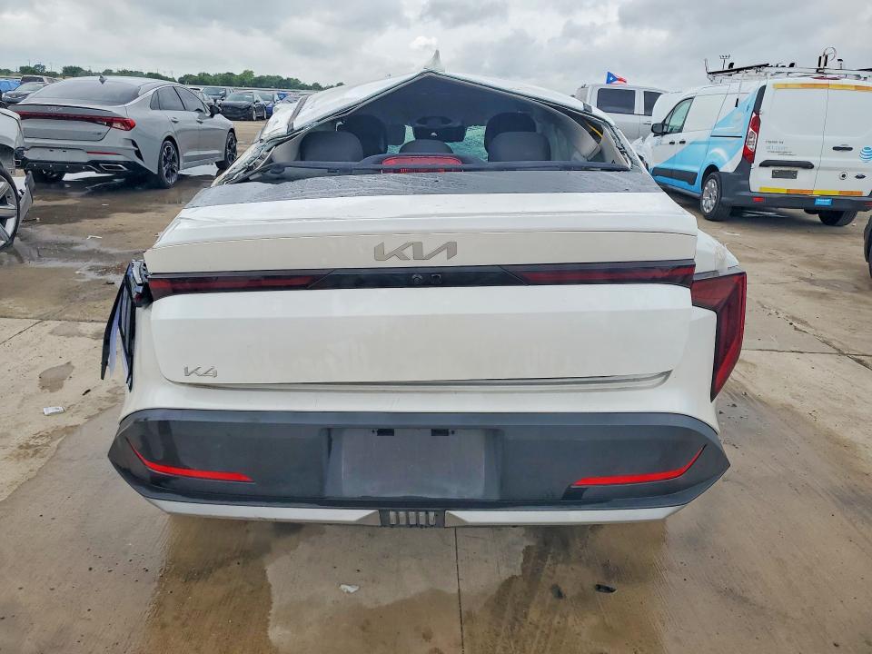 2025 Kia K4 მანქანა იყიდება აუქციონზე, vin: 3KPFT4DE0SE008382, აუქციონის ნომერი: 54862946