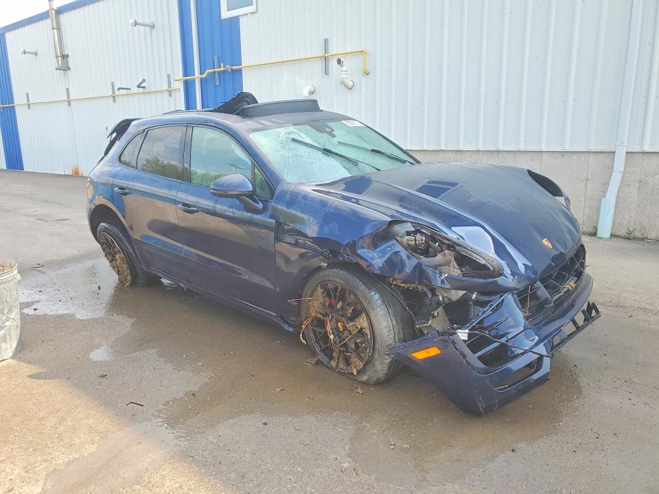 56091676 :رقم المزاد ، WP1AG2A53JLB62869 vin ، 2018 Porsche Macan مزاد بيع