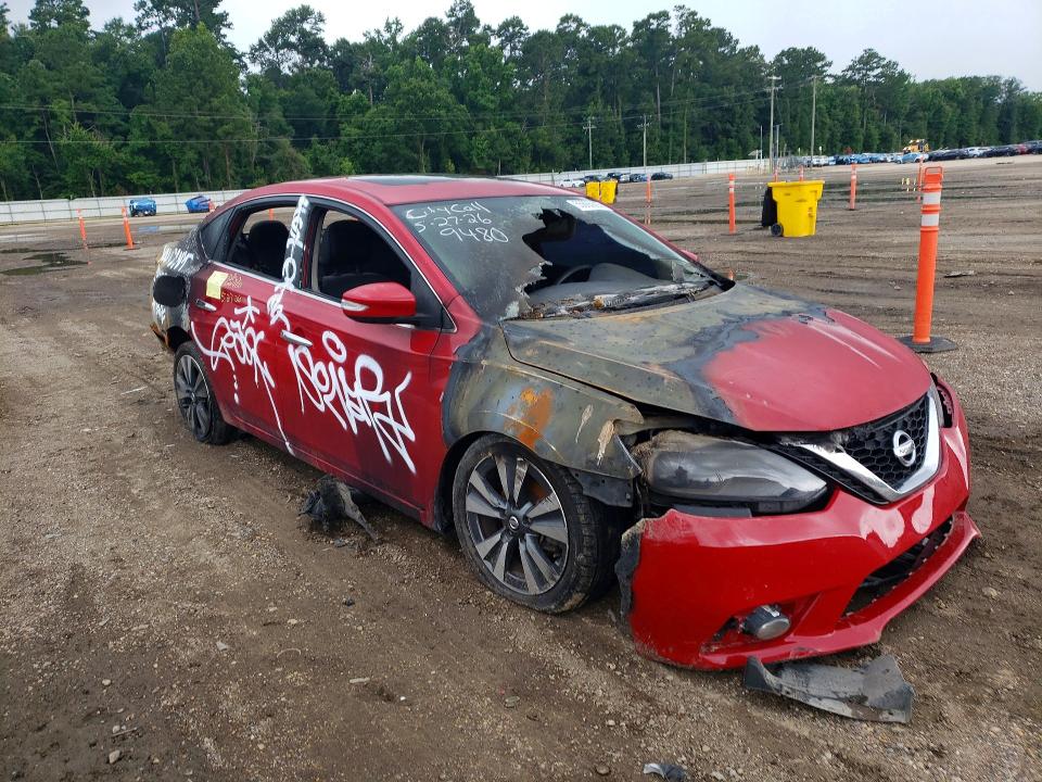 55865696 :رقم المزاد ، 3N1AB7AP3JY229480 vin ، 2018 Nissan Sentra مزاد بيع