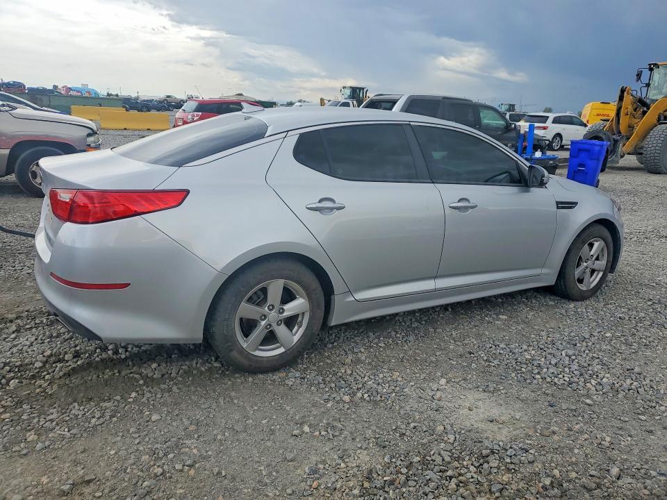 55778056 :رقم المزاد ، 5XXGM4A77FG489087 vin ، 2015 Kia Optima مزاد بيع