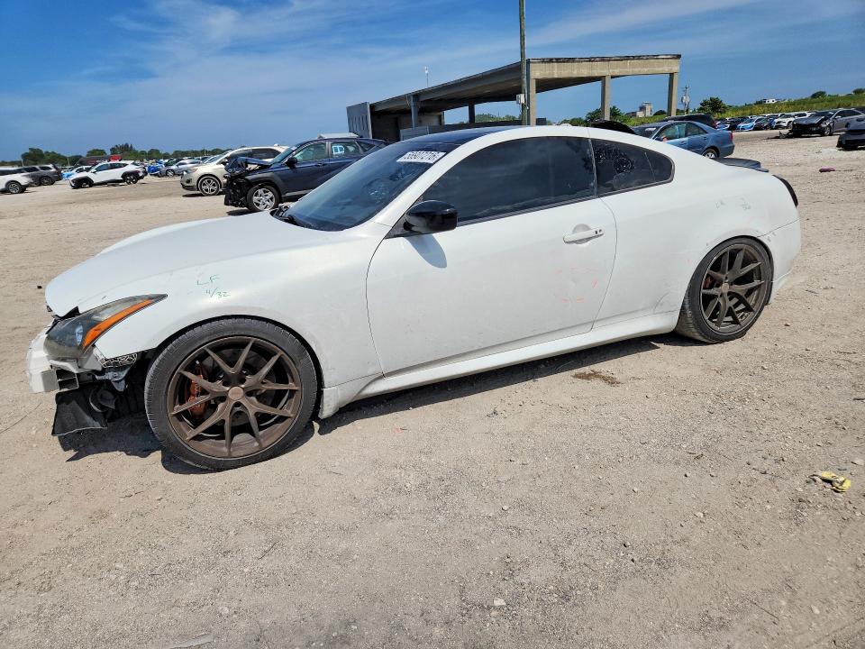 2014 Infiniti Q60 Coupe მანქანა იყიდება აუქციონზე, vin: JN1CV6EL4EM132444, აუქციონის ნომერი: 58907216