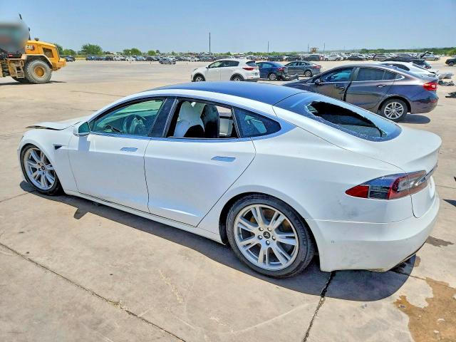58943736 :رقم المزاد ، 5YJSA1E27LF411326 vin ، 2020 Tesla Model S مزاد بيع