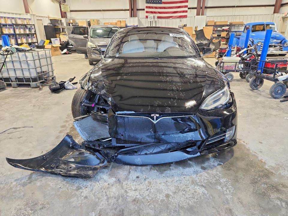 Продажа на аукционе авто 2020 Tesla Model S, vin: 5YJSA1E28LF399767, номер лота: 54464416