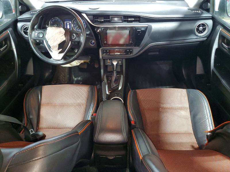 56541186 :رقم المزاد ، 5YFBURHE3HP619694 vin ، 2017 Toyota Corolla مزاد بيع