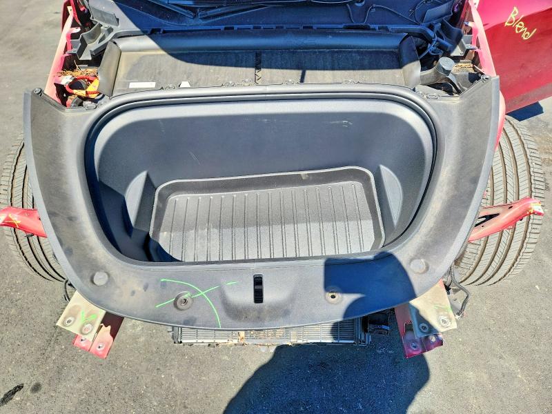 2024 Tesla Model Y მანქანა იყიდება აუქციონზე, vin: 7SAYGAEE2RF048304, აუქციონის ნომერი: 56860316