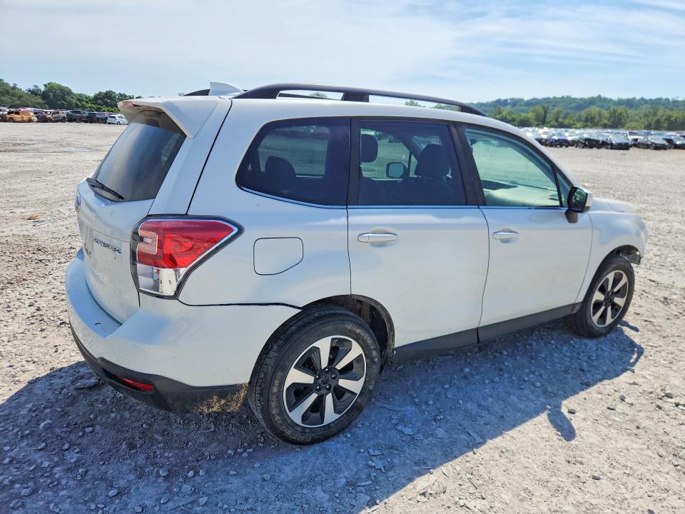 Продаж на аукціоні авто 2018 Subaru Forester, vin: JF2SJAJC3JH445082, номер лоту: 57584896