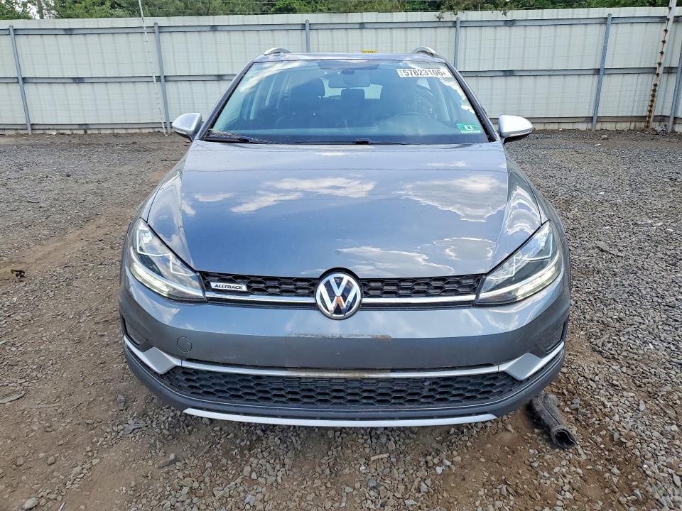 2018 Volkswagen Golf Alltrack მანქანა იყიდება აუქციონზე, vin: 3VWH17AU1JM766289, აუქციონის ნომერი: 57823106