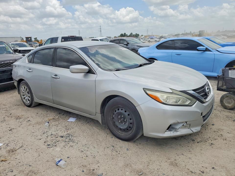 Продаж на аукціоні авто 2017 Nissan Altima, vin: 1N4AL3AP0HN333165, номер лоту: 59021386