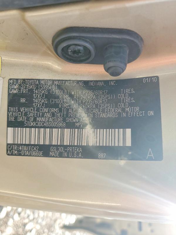 57754616 :رقم المزاد ، 5TDKK3DC4BS005968 vin ، 2011 Toyota Sienna مزاد بيع