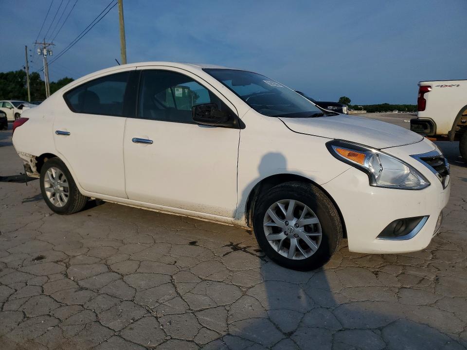 55613536 :رقم المزاد ، 3N1CN7AP2HL803915 vin ، 2017 Nissan Versa مزاد بيع