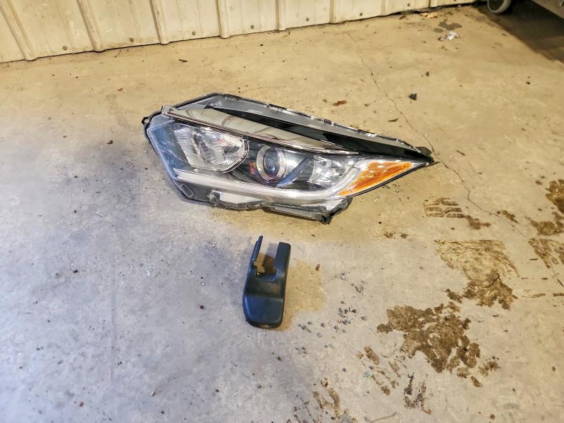 2019 Honda Hr-v მანქანა იყიდება აუქციონზე, vin: 3CZRU6H58KM718940, აუქციონის ნომერი: 55627316