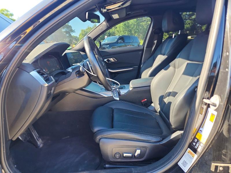 56331576 :رقم المزاد ، 3MW5R7J06N8C34513 vin ، 2022 Bmw 330xi مزاد بيع