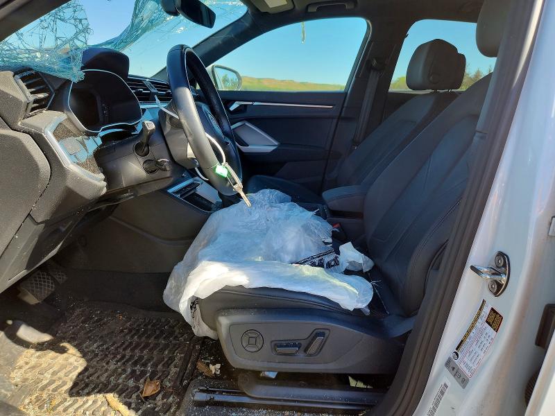 55343986 :رقم المزاد ، WA1AUCF33N1147811 vin ، 2022 Audi Q3 مزاد بيع