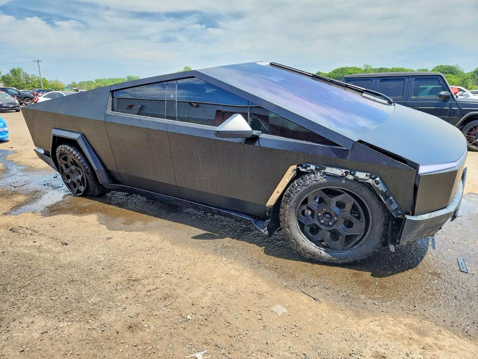 Продажа на аукционе авто 2024 Tesla Cybertruck, vin: 7G2CEHEE9RA034190, номер лота: 56243806