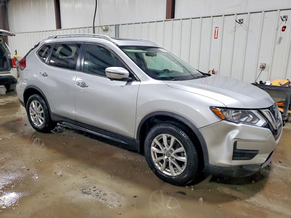 Продаж на аукціоні авто 2018 Nissan Rogue, vin: 5N1AT2MV0JC768957, номер лоту: 56294576