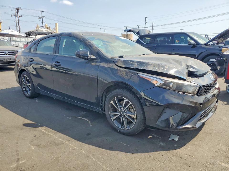 2023 Kia Forte მანქანა იყიდება აუქციონზე, vin: 3KPF24AD8PE612140, აუქციონის ნომერი: 57403376