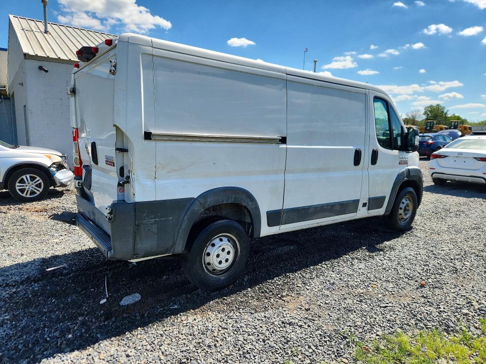58618096 :رقم المزاد ، 3C6TRVAG5GE132983 vin ، 2016 Ram Promaster 1500 مزاد بيع